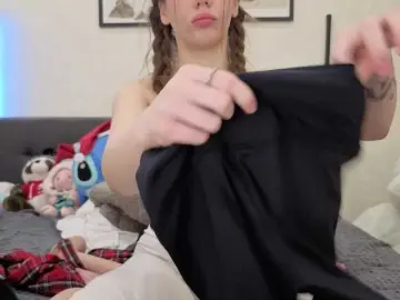 Dolly-ll  live sex cam