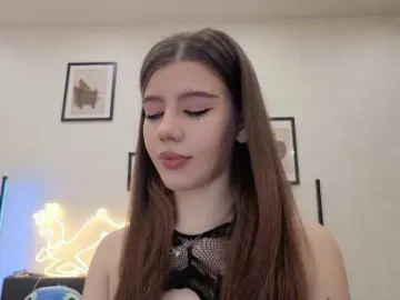 Dolly-ll  live sex cam