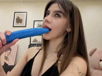Dolly-ll  live sex cam