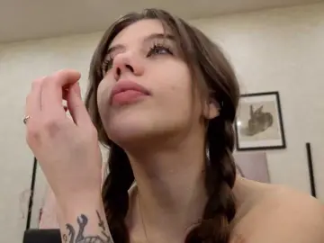 Dolly-ll  live sex cam