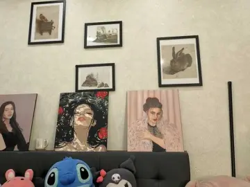Dolly-ll  live sex cam