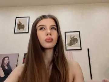 Dolly-ll  live sex cam