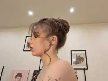 Dolly-ll  live sex cam