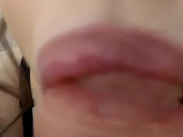 Dolly-ll  live sex cam