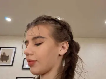 Dolly-ll  live sex cam
