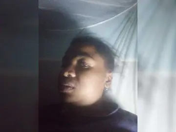 Tryciah  live sex cam