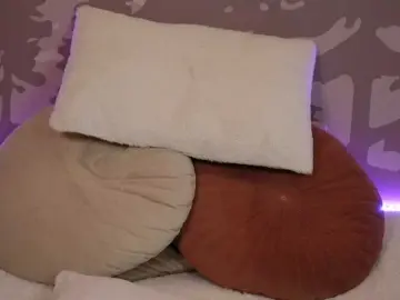 LilaVoxx  live sex cam