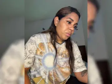LucyDalton  live sex cam
