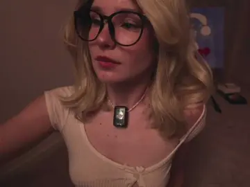 Maddison  live sex cam