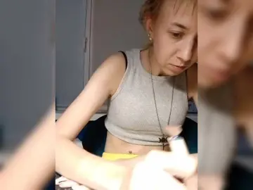 Krohaalenaa  live sex cam