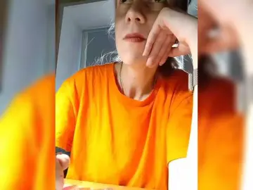 Krohaalenaa  live sex cam