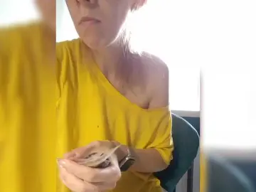 Krohaalenaa  live sex cam