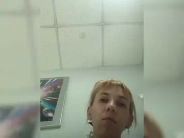Krohaalenaa  live sex cam