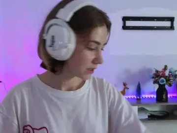 KUQOSA  live sex cam