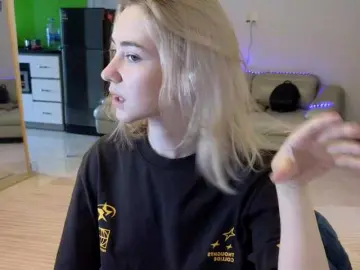 KUQOSA  live sex cam
