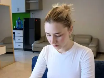 KUQOSA  live sex cam
