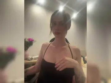 Linaaa  live sex cam