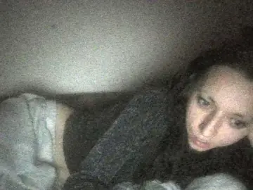 EllaIonela97  live sex cam