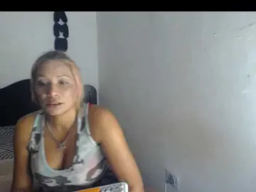 GeicerTito  live sex cam