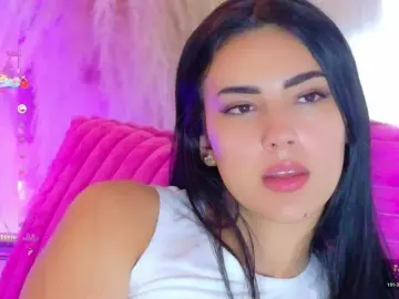 IsaValencia  live sex cam