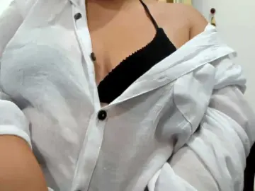 MollieWaltman  live sex cam