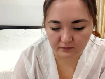 MollieWaltman  live sex cam