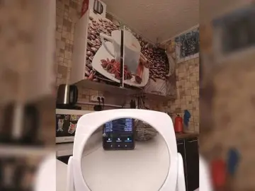 Nadezdaa  live sex cam