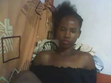 Sexy-Sarah  live sex cam