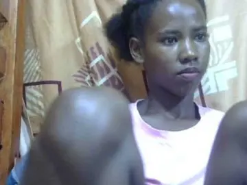 Sexy-Sarah  live sex cam