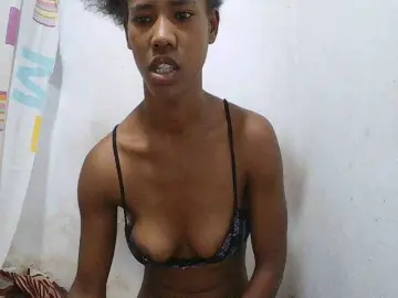 Sexy-Sarah  live sex cam