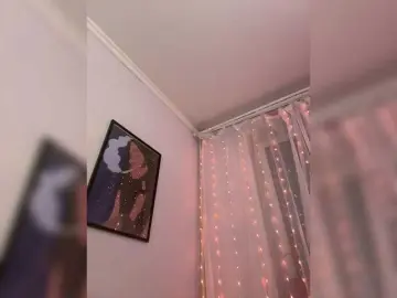 Shawty420  live sex cam