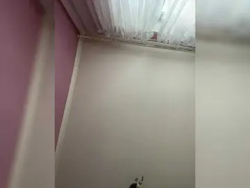 Shawty420  live sex cam