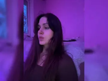 Shawty420  live sex cam