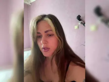 Shawty420  live sex cam