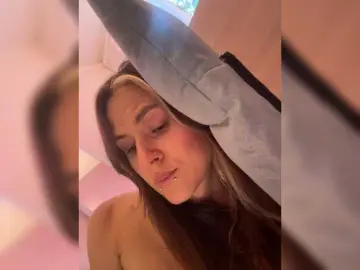 Shawty420  live sex cam