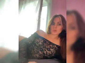 Shawty420  live sex cam