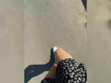 Shawty420  live sex cam