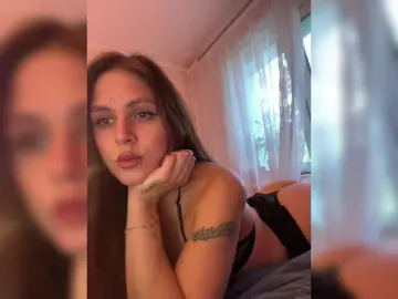 Shawty420  live sex cam