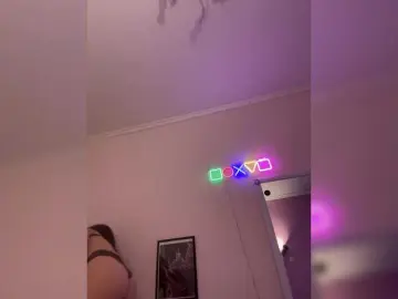 Shawty420  live sex cam