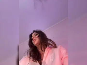 Shawty420  live sex cam