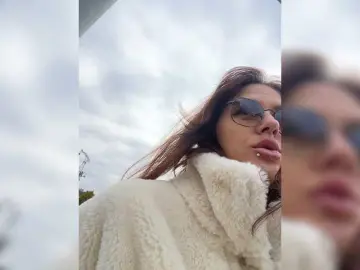 Shawty420  live sex cam