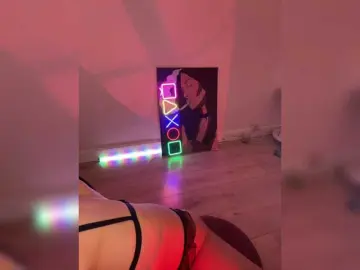 Shawty420  live sex cam