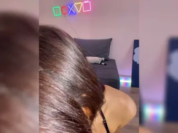 Shawty420  live sex cam