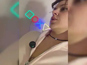 Shawty420  live sex cam