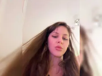 Shawty420  live sex cam