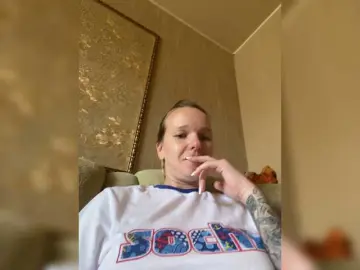 UltraPUPA  live sex cam