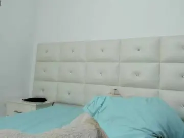 Lexxiiross  live sex cam
