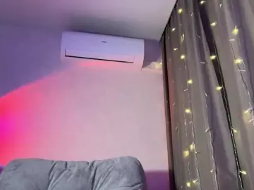 MillyMillya  live sex cam