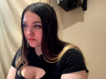 UlianaBoom  live sex cam