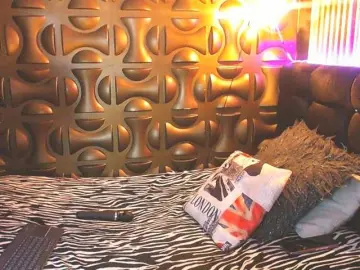 Blackambar  live sex cam